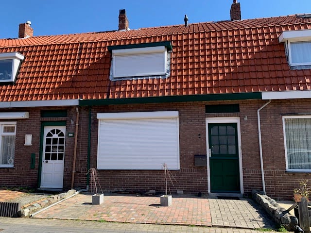 Foto 1 van Dahliastraat 10