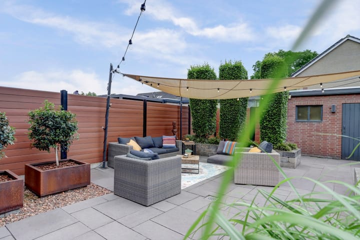 Photo 30 of Narcisstraat 23