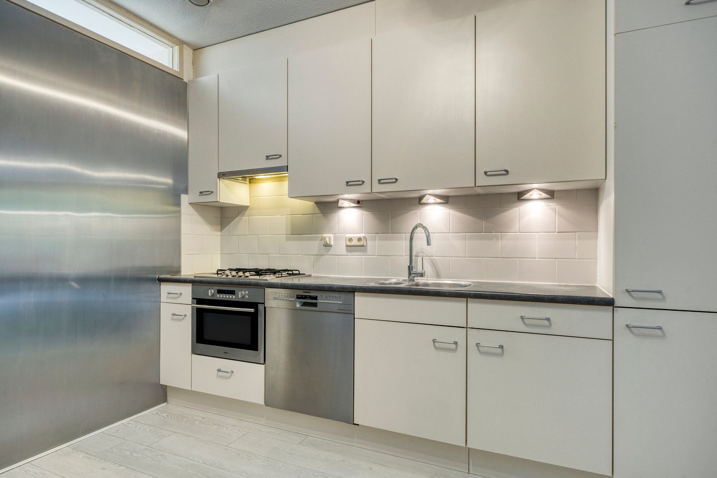 Foto 20 van Glitterstraat 138