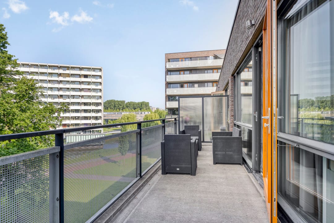 Foto 32 van Glitterstraat 138