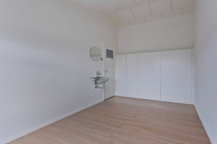 Foto 19 van Leliestraat 122