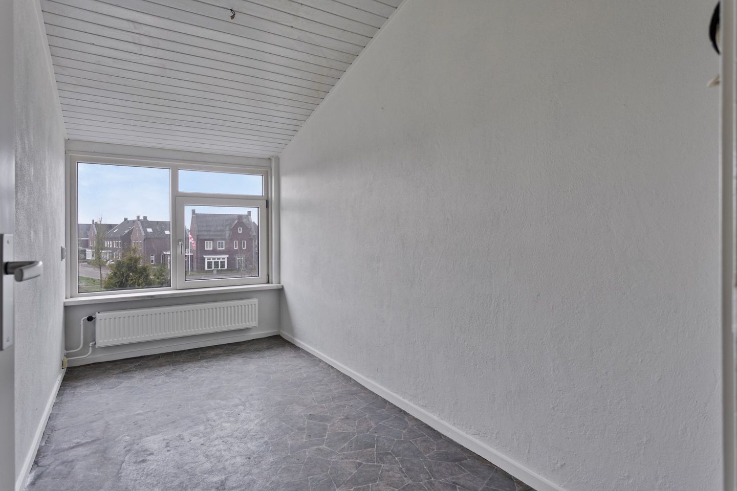 Photo 20 of Leliestraat 122