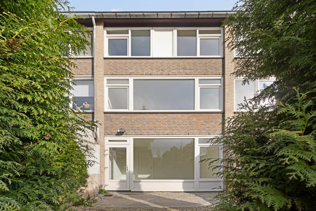 Photo 28 of Leliestraat 122