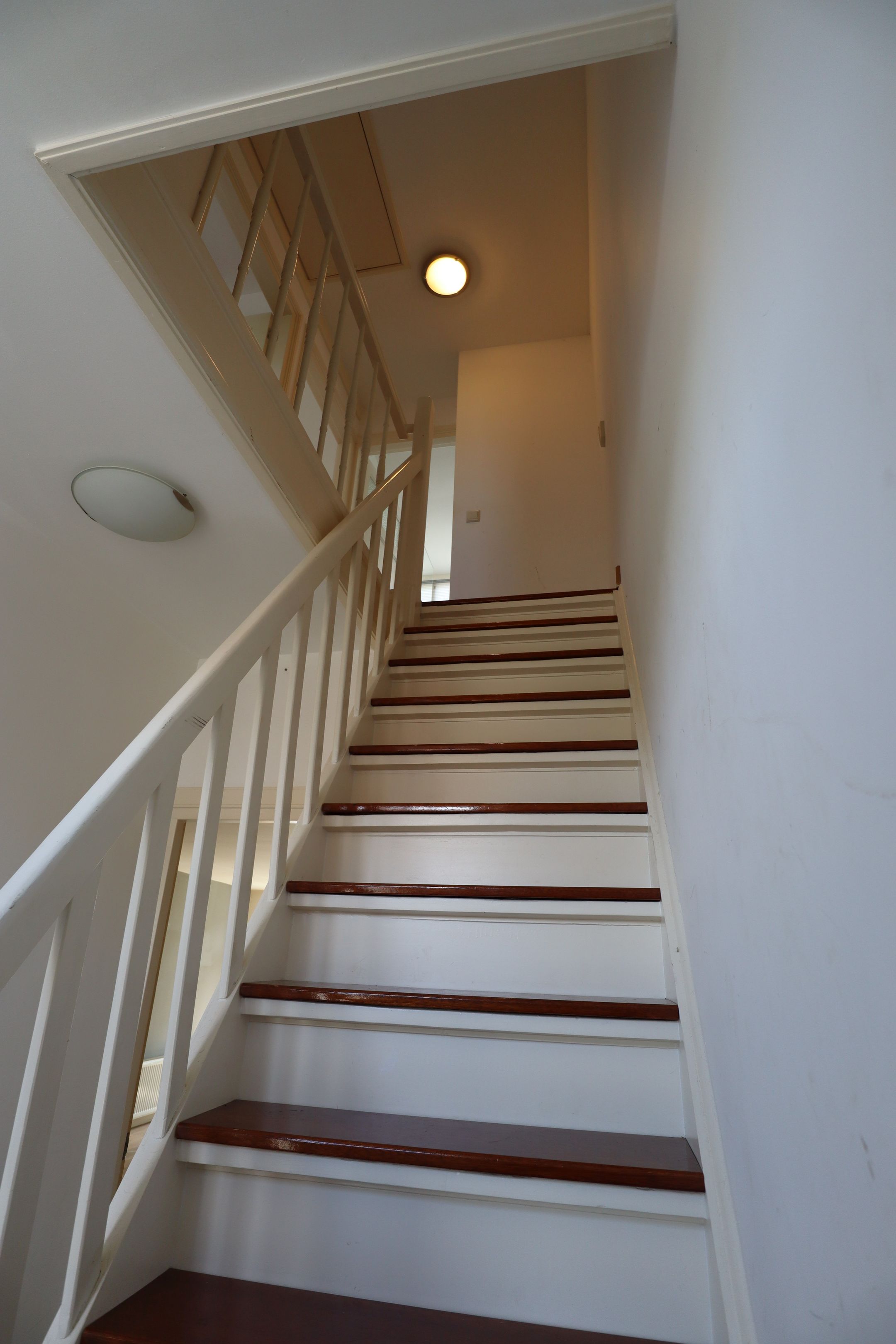 Photo 15 of Spoorstraat 196