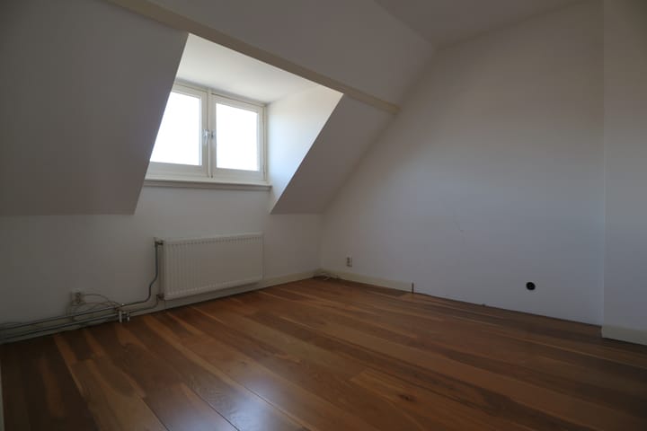 Foto 18 van Spoorstraat 196