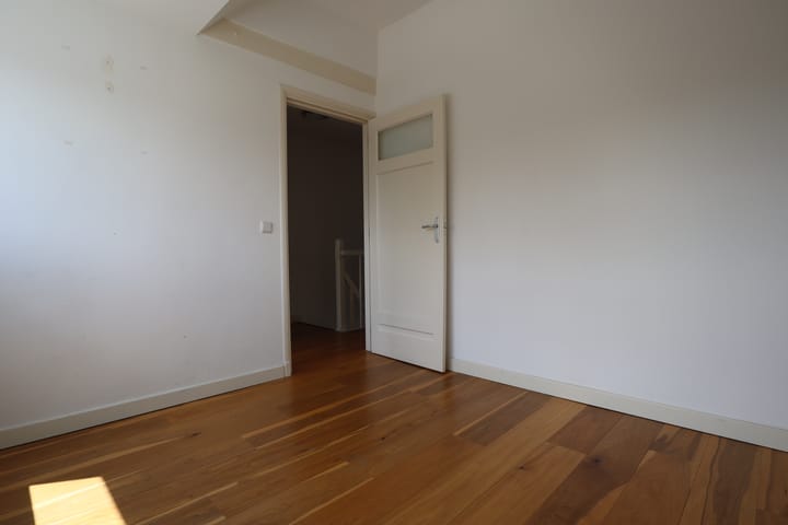 Foto 21 van Spoorstraat 196