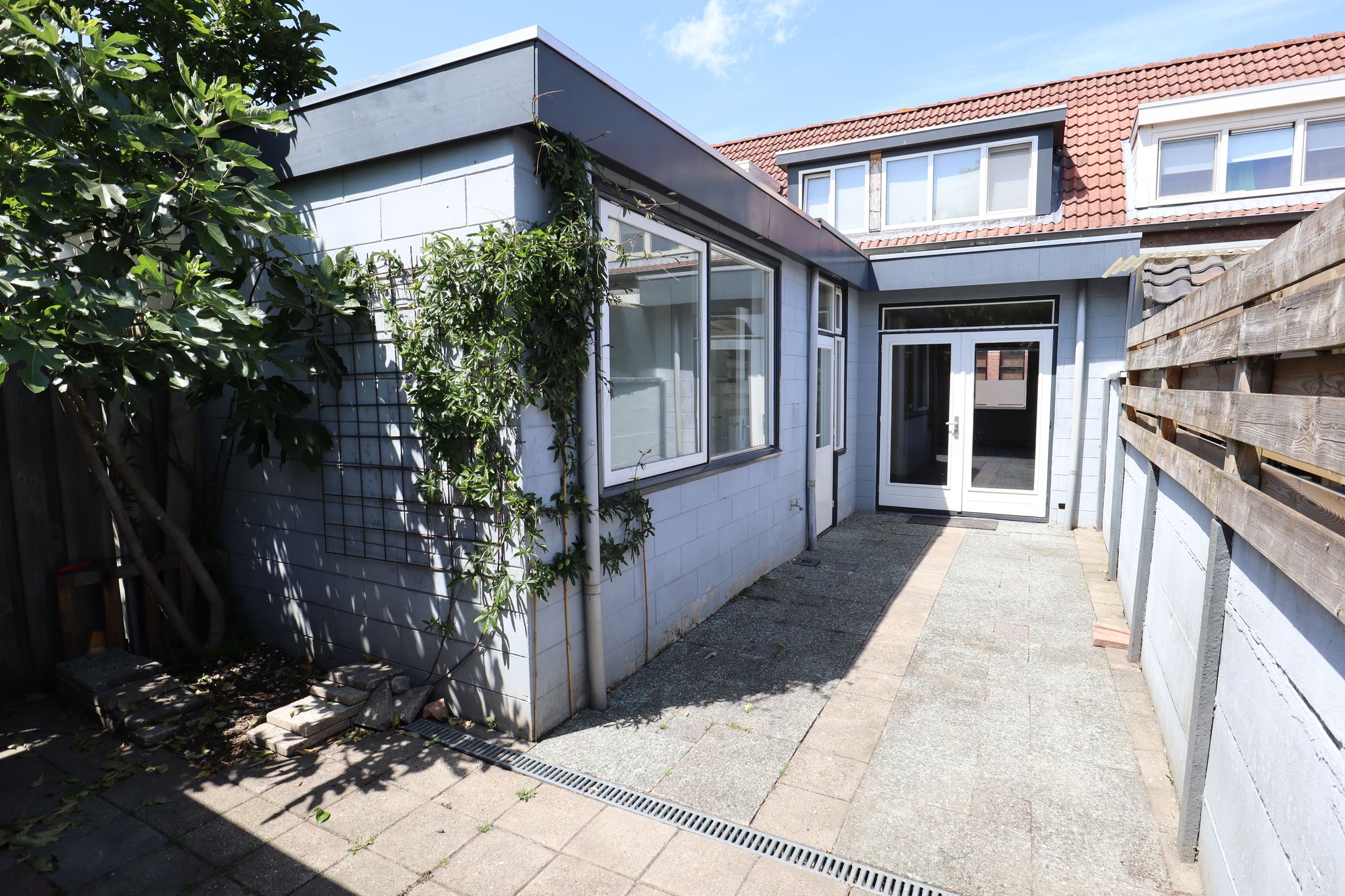 Photo 24 of Spoorstraat 196