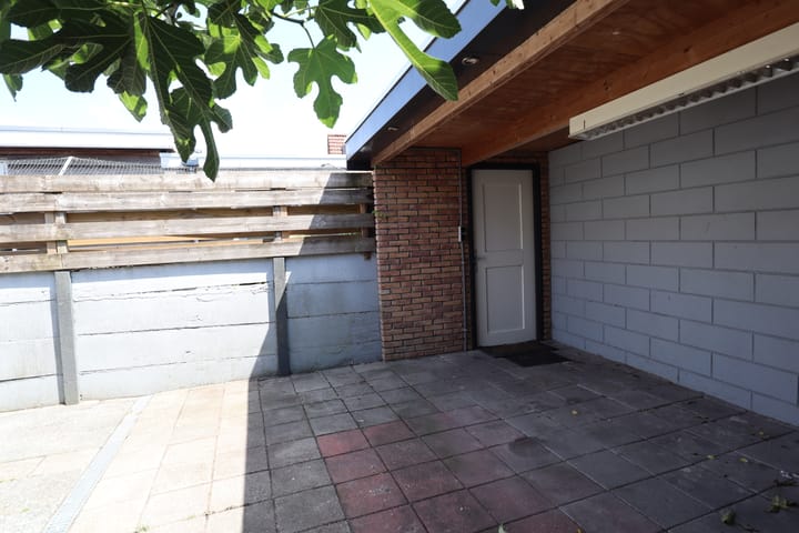 Foto 27 van Spoorstraat 196