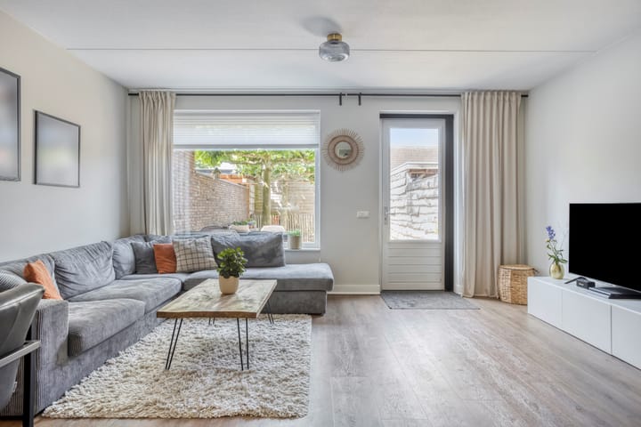 Foto 10 van Oranjestraat 14