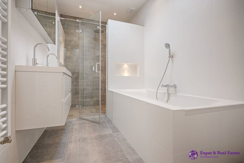 Foto 19 van Johannes Camphuijsstraat 216