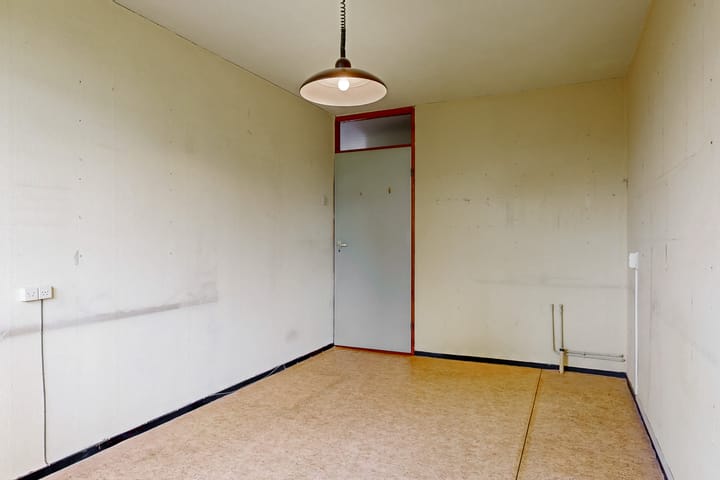 Photo 15 of Bertram 132