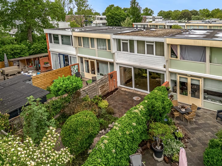 Photo 22 of Bertram 132