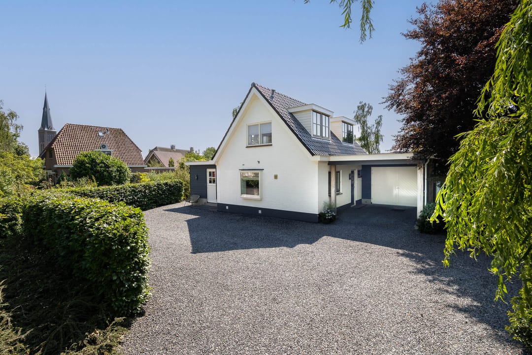Photo 41 of Noordeinde 18-B