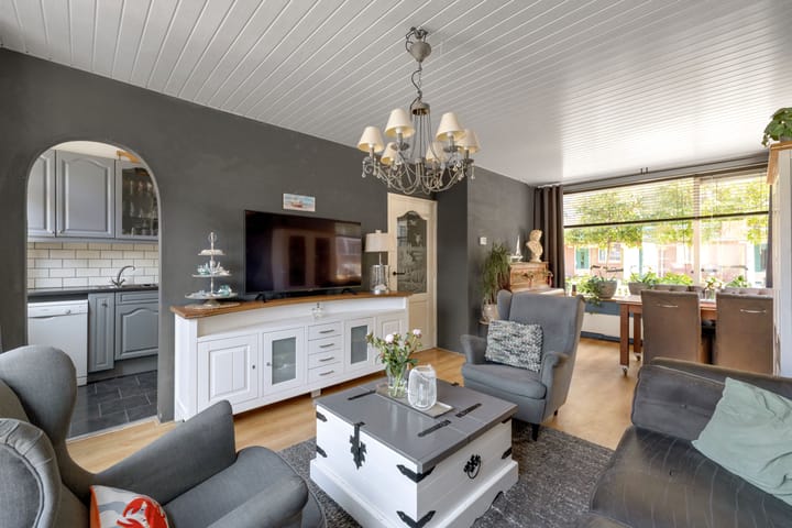 Foto 2 van Pluvierhof 18