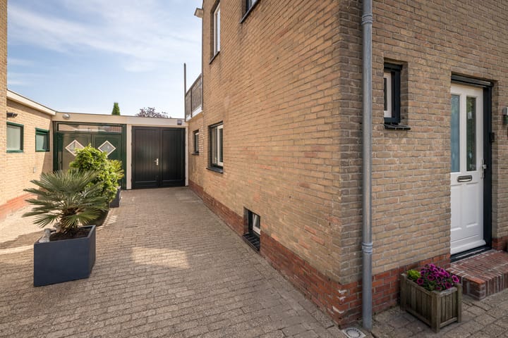 Foto 6 van Bernhardstraat 79