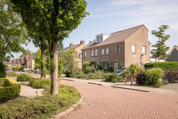 Foto 42 van Bernhardstraat 79