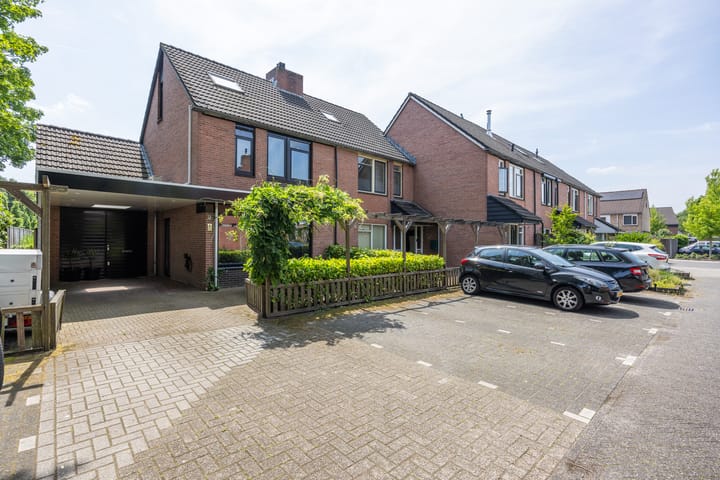 Foto 2 van Nieuwenhuisstraat 1