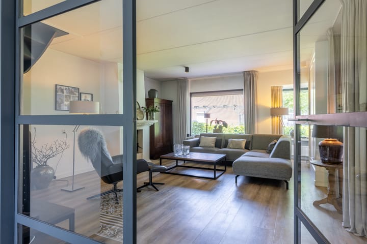 Foto 15 van Nieuwenhuisstraat 1