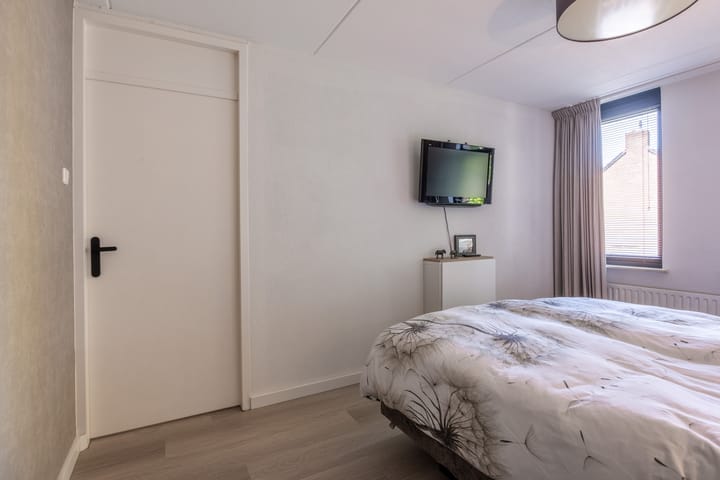 Foto 25 van Nieuwenhuisstraat 1