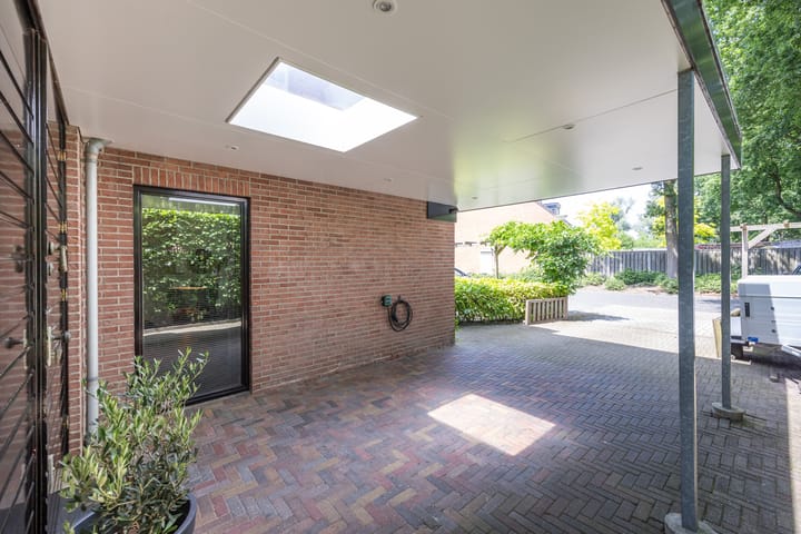 Foto 46 van Nieuwenhuisstraat 1