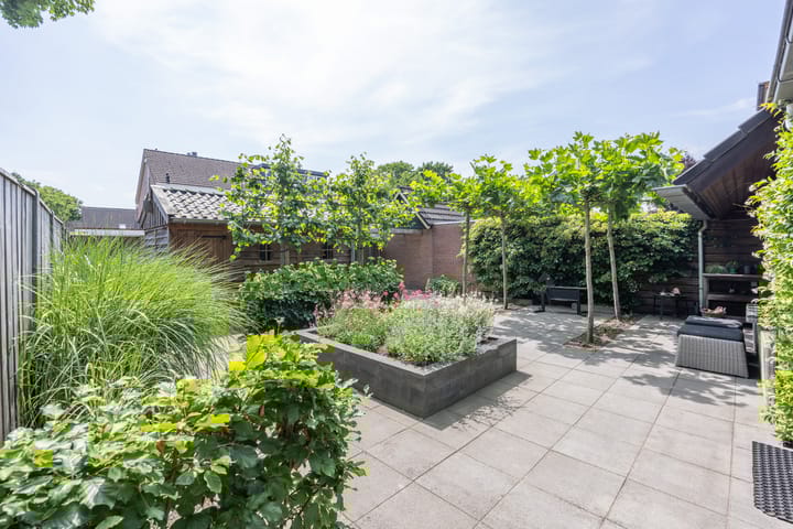 Foto 48 van Nieuwenhuisstraat 1