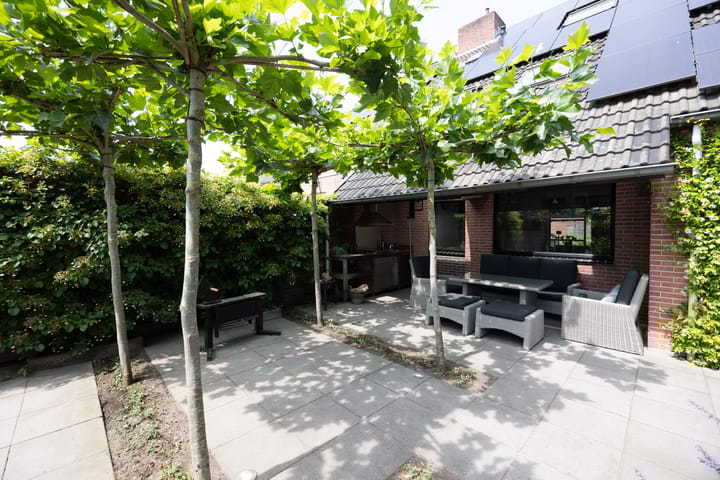 Foto 49 van Nieuwenhuisstraat 1