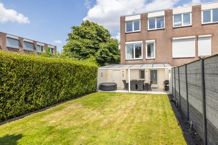 Foto 3 van An de Voeëgelsjtang 29