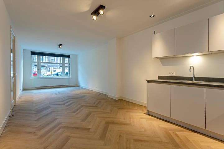 Foto 2 van Kinderdijkstraat 12-H