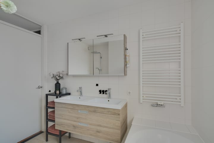 Photo 35 of Middeloo 32