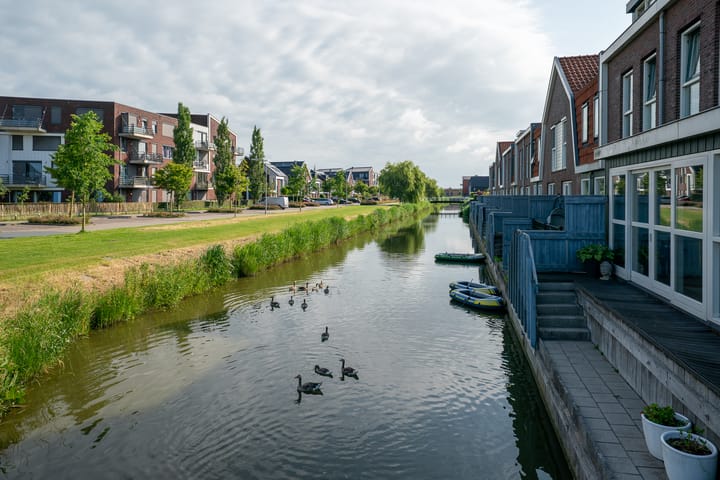 Photo 48 of Middeloo 32