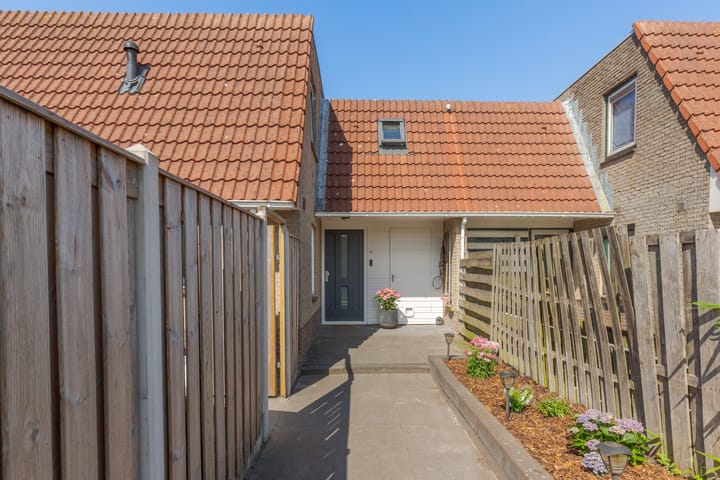 Foto 4 van Wilgeroosje 14