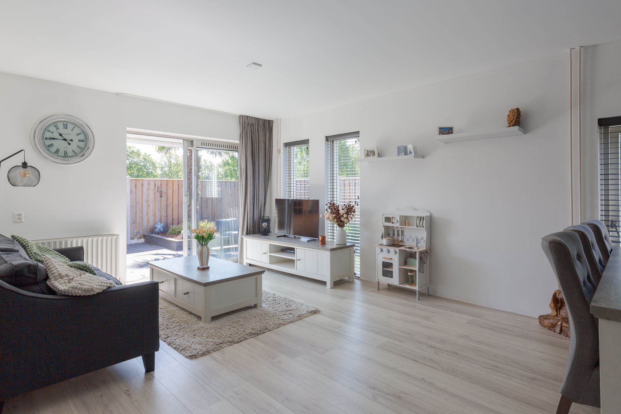 Foto 9 van Wilgeroosje 14