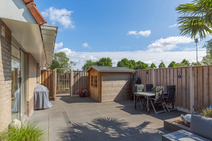 Foto 31 van Wilgeroosje 14