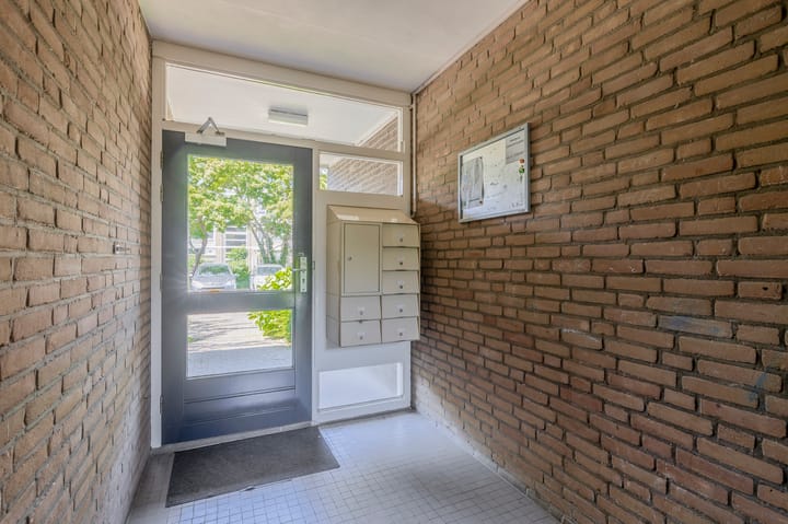 Photo 10 of Schepenstraat 11-A