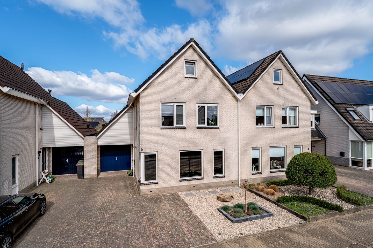 Photo 1 of Commendereijstraat 5