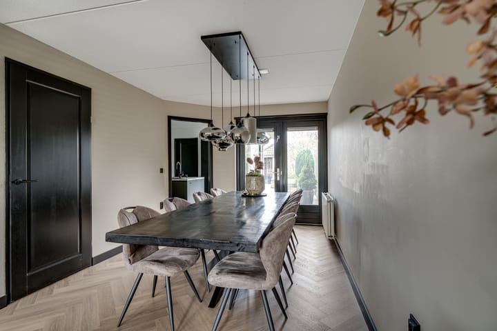 Photo 18 of Commendereijstraat 5