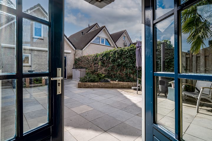 Photo 36 of Commendereijstraat 5