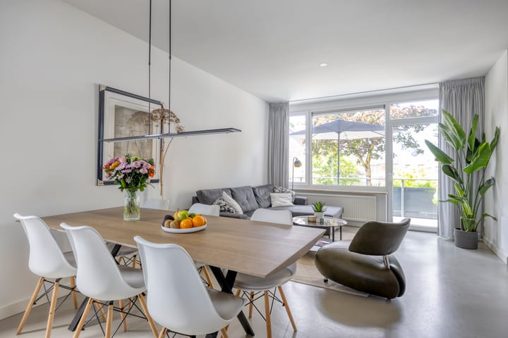 Photo 13 of Schout van der Voortstraat 17