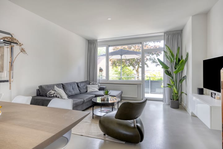 Photo 15 of Schout van der Voortstraat 17