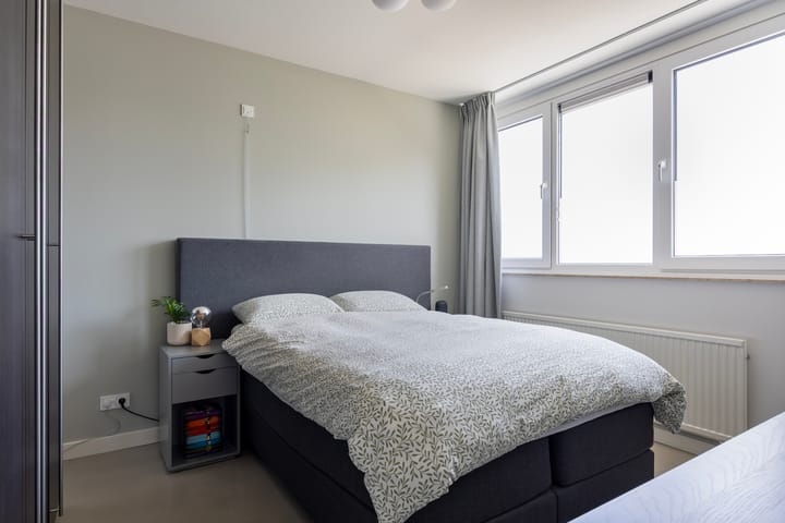 Photo 21 of Schout van der Voortstraat 17