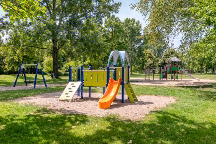 Photo 33 of Schout van der Voortstraat 17