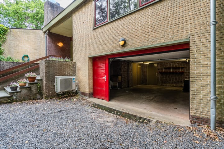 Photo 5 of Eeuwigelaan 54