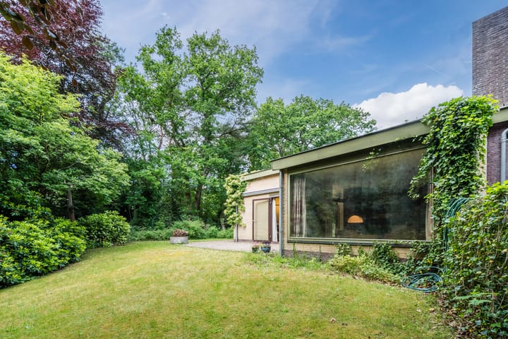 Photo 65 of Eeuwigelaan 54