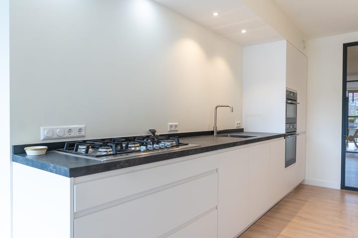 Foto 6 van Donker Curtiusstraat 95