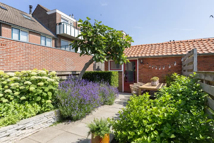 Foto 32 van M. de Klerkstraat 43