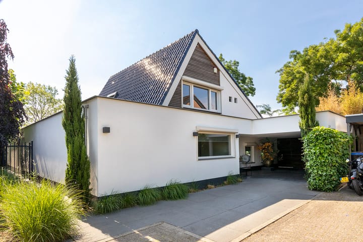 Foto 2 van Pieter van Oldenborghlaan 1