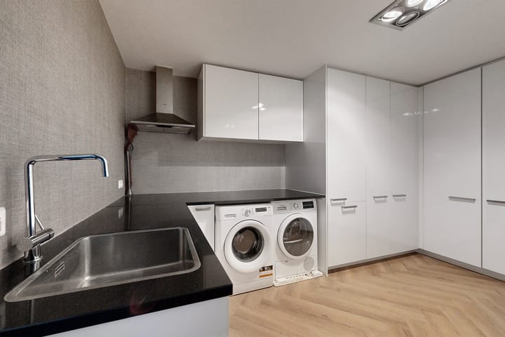 Foto 28 van Pieter van Oldenborghlaan 1