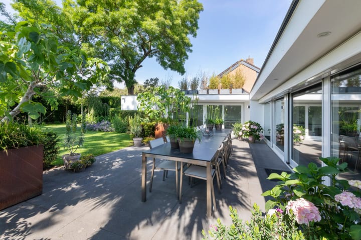 Foto 62 van Pieter van Oldenborghlaan 1