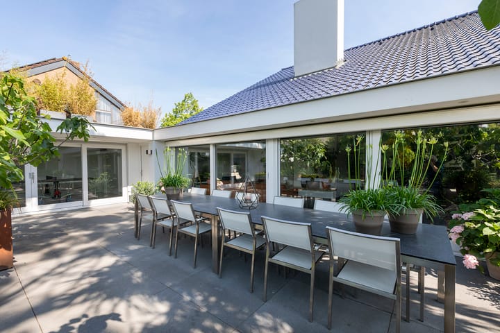 Foto 63 van Pieter van Oldenborghlaan 1