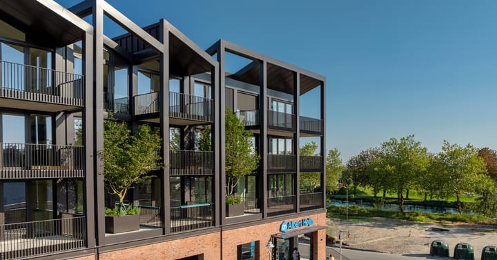 Photo 15 of E.J. Ruijgplein 68